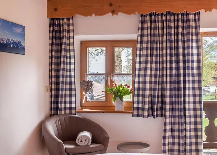 Апартаменты Haus Niklos - Wank Грайнау